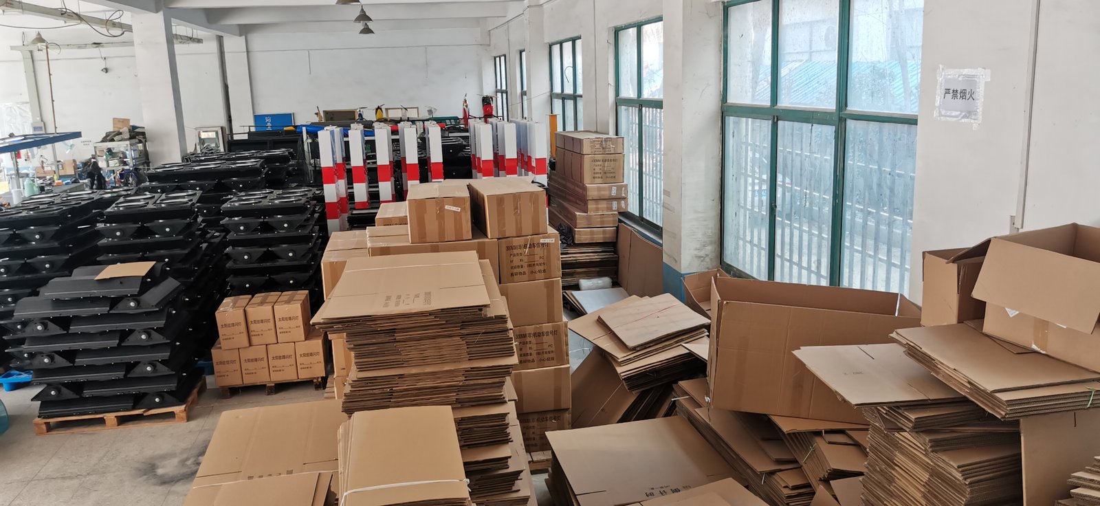 GAOQIAO LED traffic signal aging test - production inspection