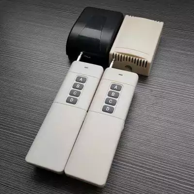 4-Output 4-Button Wireless Traffic Light With Remote Control